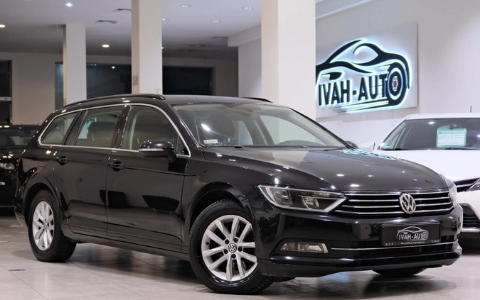 Volkswagen Passat cena 49900 przebieg: 299000, rok produkcji 2016 z Ozimek małe 631